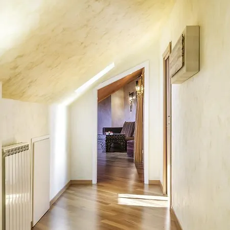 Porta Venezia - Rentclass Matilde Апартаменты